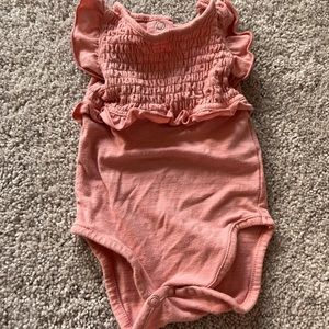 Newborn scrunch onesie